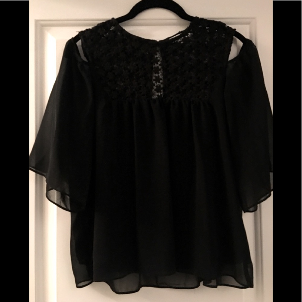 EUC Lucy Paris peek-a-book shoulders, black blouse. Size XS